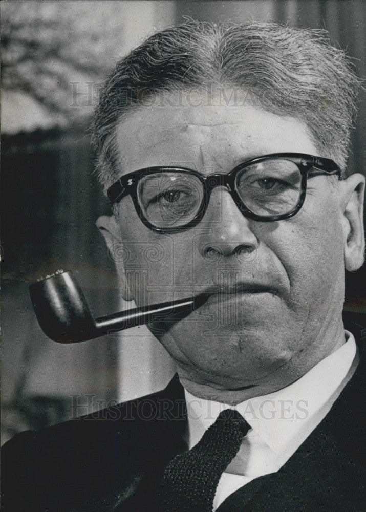 1960, Schiller Prize for Professor Eschenburg - KSB08249 - Historic Images