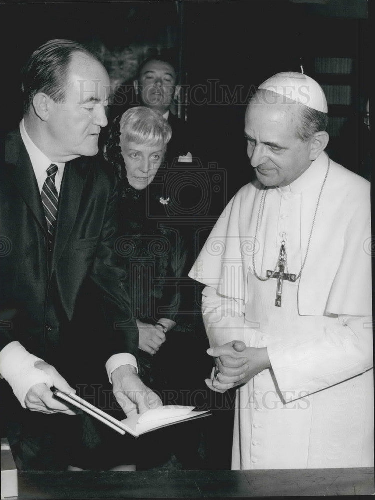 1967 Press Photo Pope Paul VI U.S. Vice President Hubert Humphrey - KSB08603-Historic Images