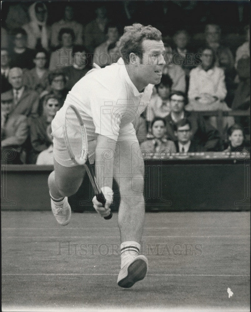 1968 Press Photo G.R. Stilwell (G.B.) in action at Wimbledon - KSB08855-Historic Images