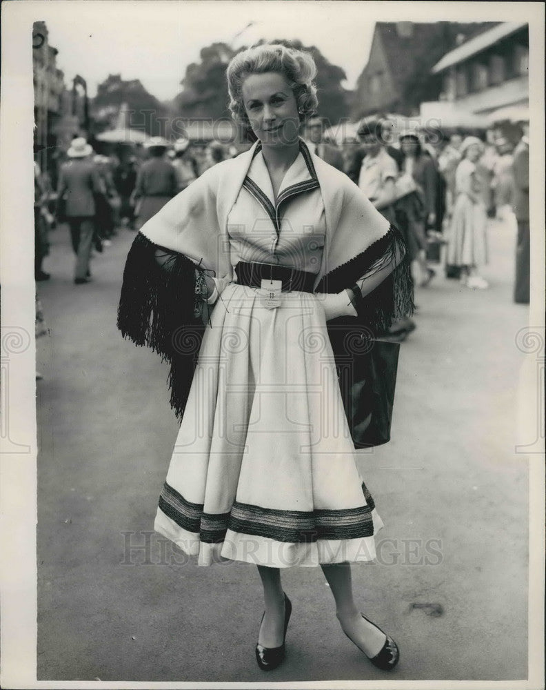 1953 Press Photo Margarete Peten Wife of Tennis Player J.Peten - KSB09681 - Historic Images