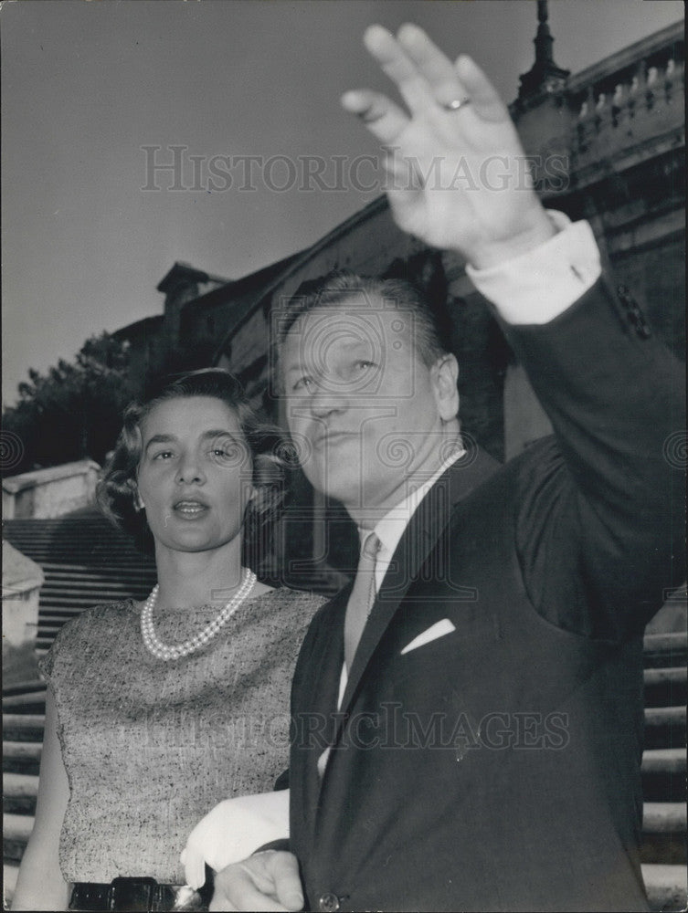 1963, Nelson Rockefeller Governor New York Wife Happy Rome - Historic ...