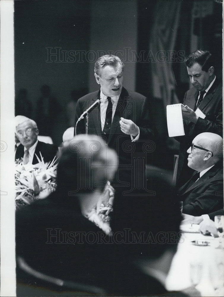 1969 Nelson Rockefeller with Brazilian Foreign Minister Maglahes - Historic Images