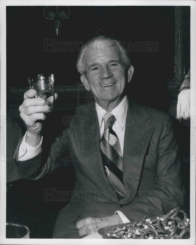 1975 Press Photo General Frank L. Howley Berlin - KSB10661 - Historic Images