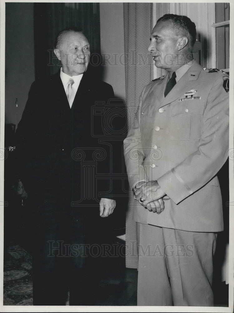 1956, General Hodes News Chief Commander American Soldiers Europe - Historic Images