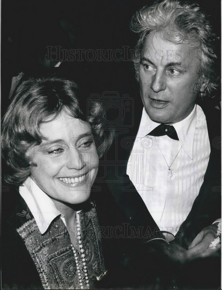 Press Photo Maria Schell Returned to Germany After Successful Stagework-Historic Images