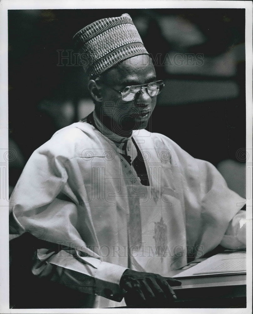 1980 Nigerian President Shehu Shagari addressing UN Assembly - Historic Images