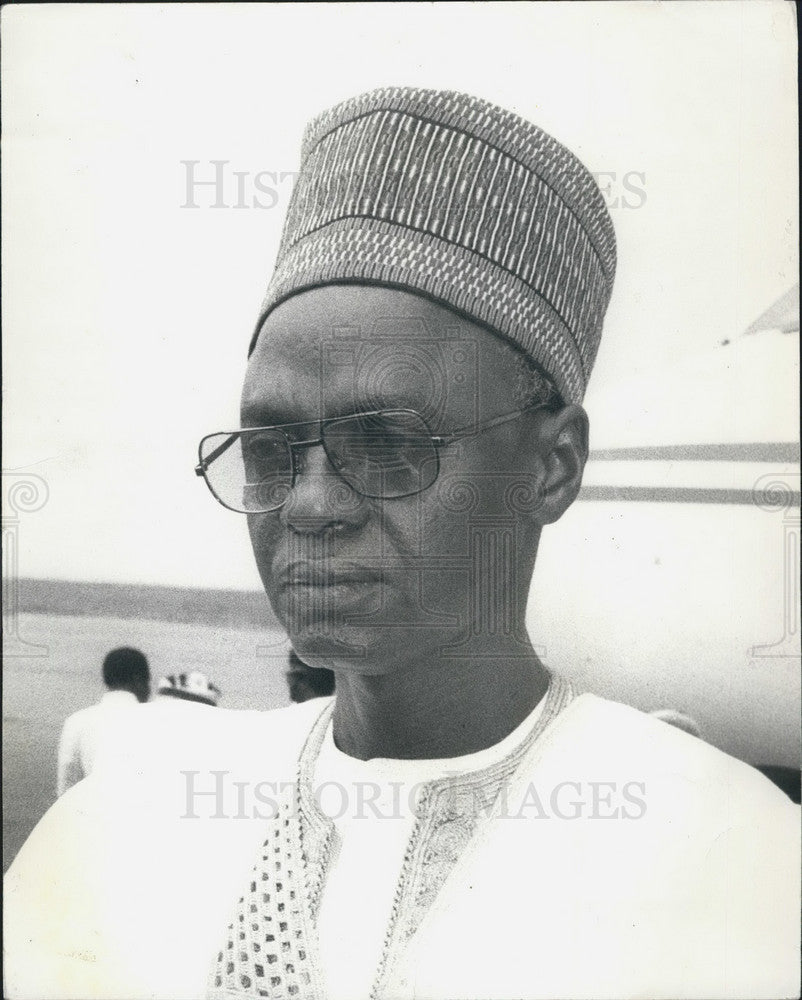 1979 Nigerian President Sheha Shagari At Kaduna Airport - Historic Images