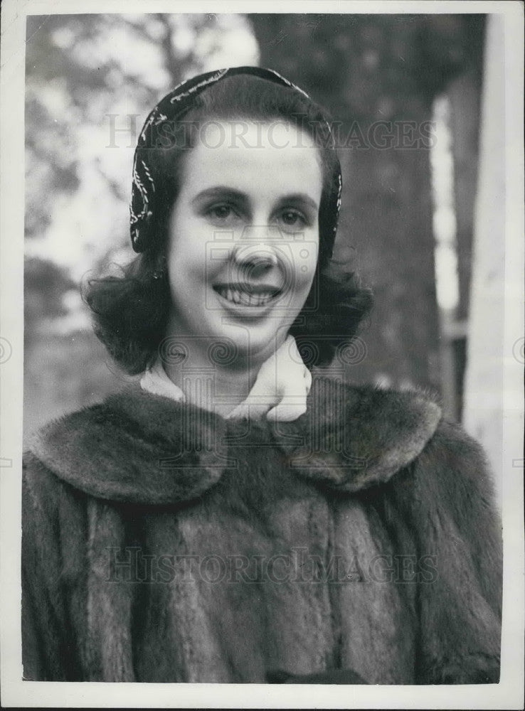 1953 Press Photo Miss Teresa Fox-Strangway to Wed 23 year old Lord Galway - Historic Images