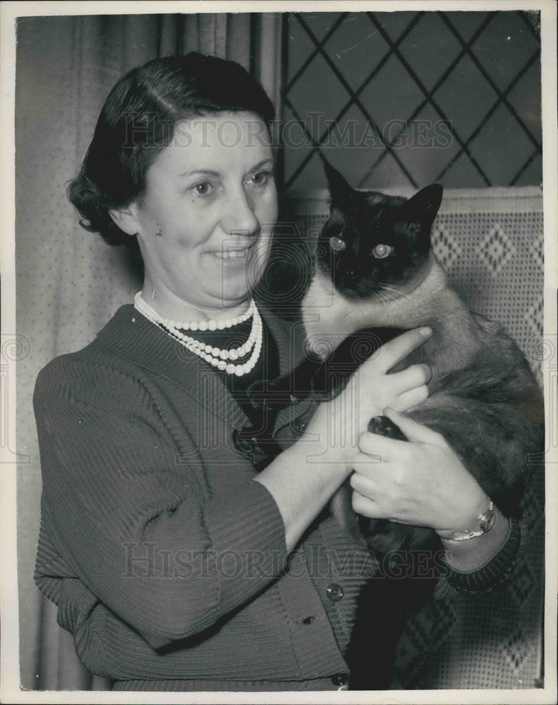 1954 Miss Edith Meadow Croft - Historic Images