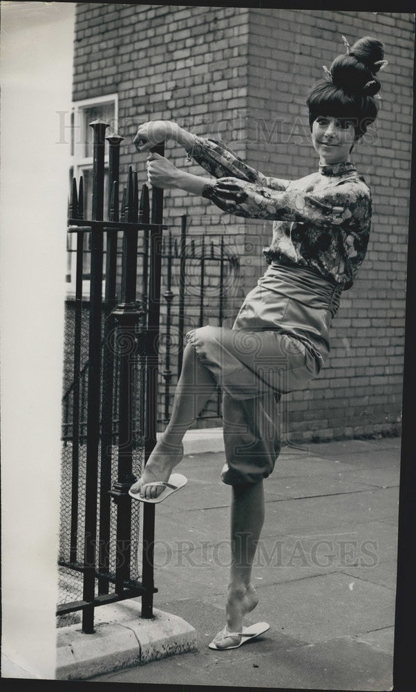 1965 Press Photo Model Christinewearing "Sabu outfit - KSB13257-Historic Images
