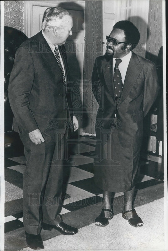 1975 Press Photo Michael Somare, the Prime Minister of Papua & Harold Wilson Bri - Historic Images