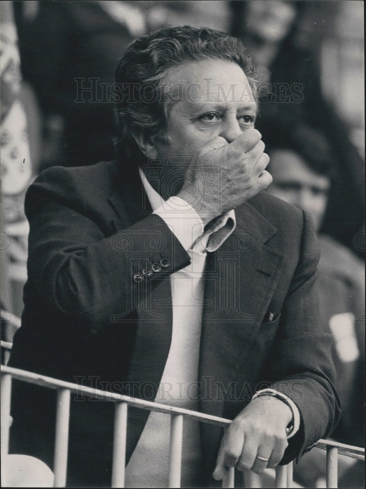 1977 Dr.Mario Soares. Portuguese Prime Minister and leader of Social - Historic Images