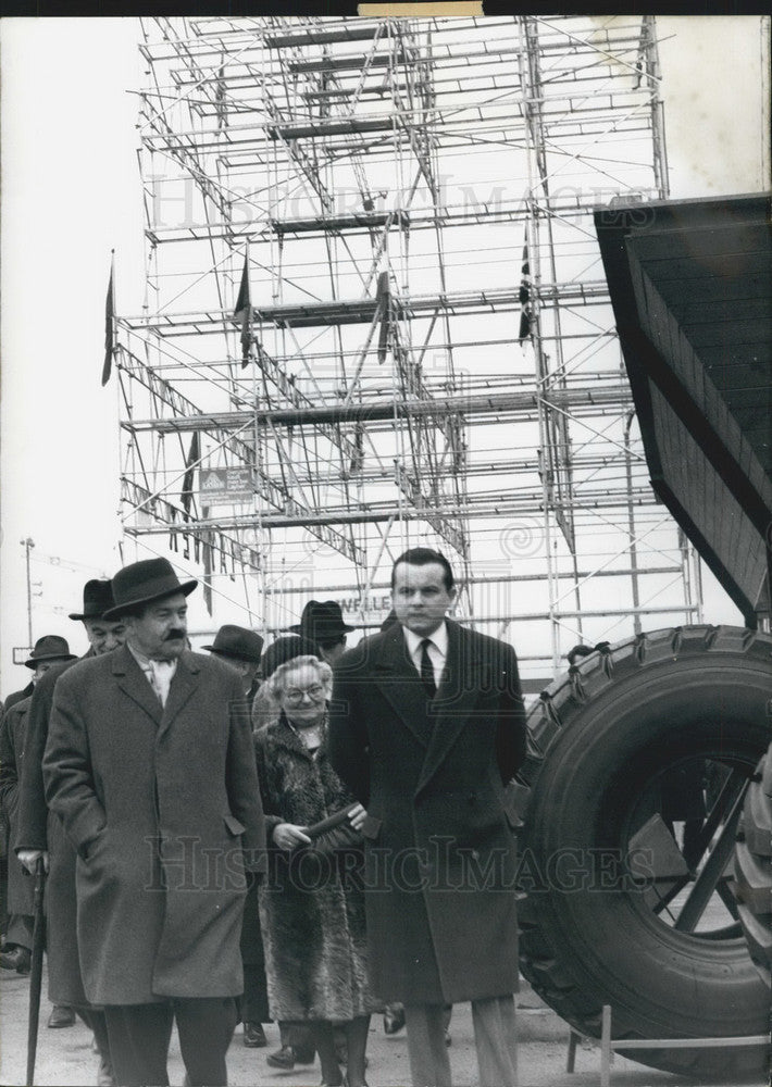 1966, Dr. Otto Schedl opening round Bauma 1966 - KSB13467 - Historic Images
