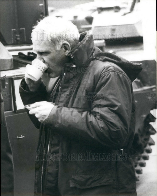 1975, US Defense Sec. James Schlesinger visits tank museum in UK - Historic Images