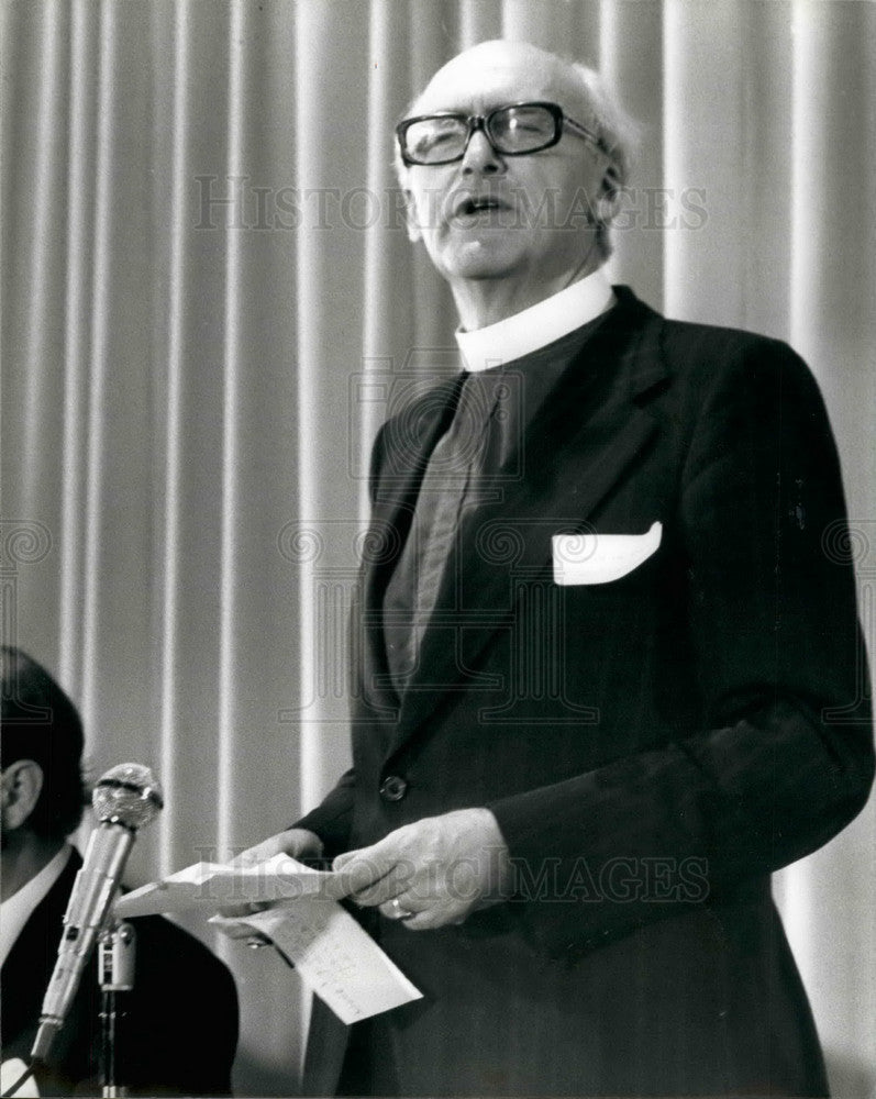 1976 Press Photo Rt. Rev. Hugh Montefiore Bishop Kingston-Upon-Thames Hearing-Historic Images