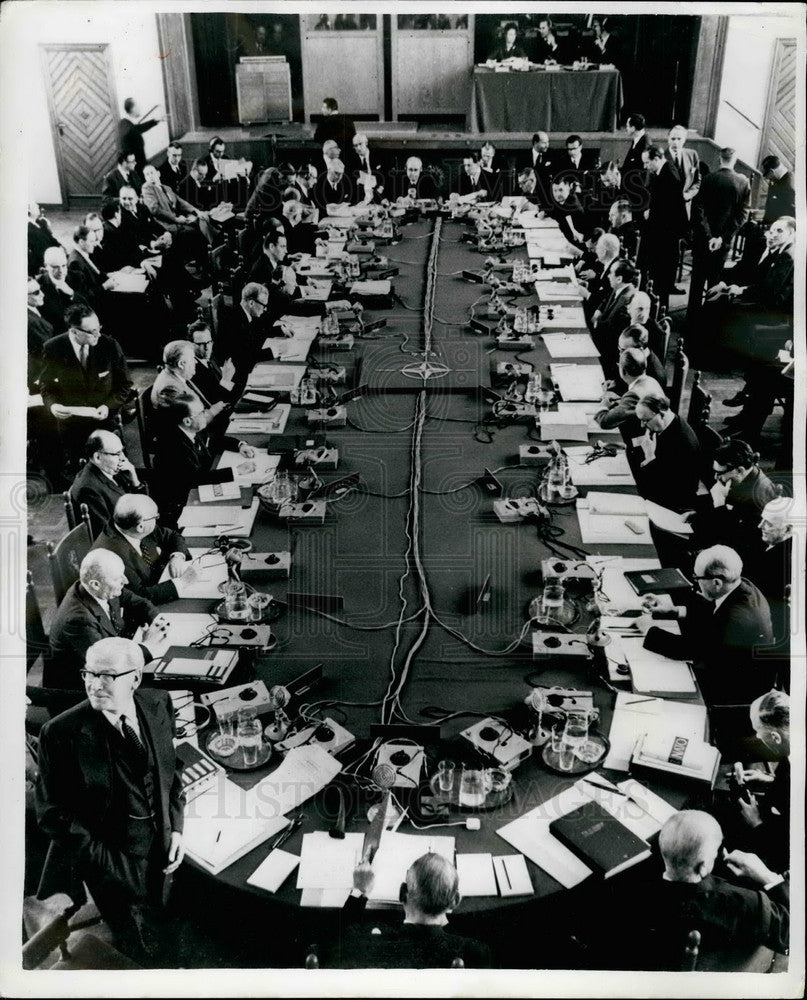 1964 Foreign Ministers Meet for N.A.T.O - Historic Images