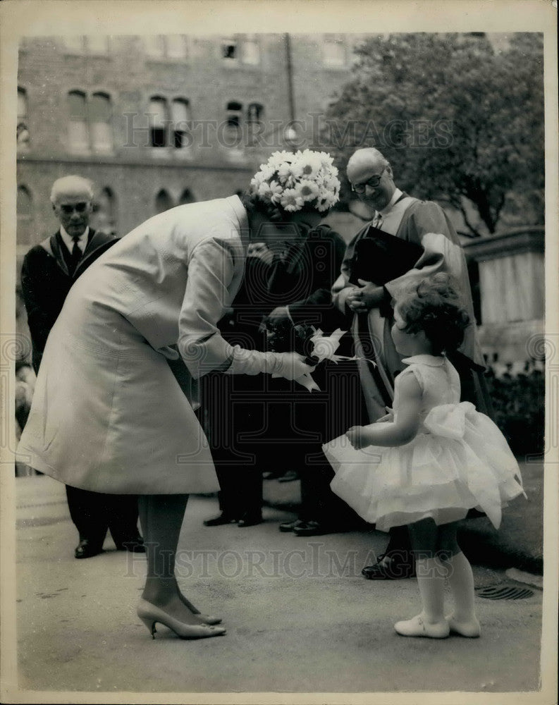 1962 H.R.H. Princess Alexandra &amp; Francesca Swann at OXford - Historic Images