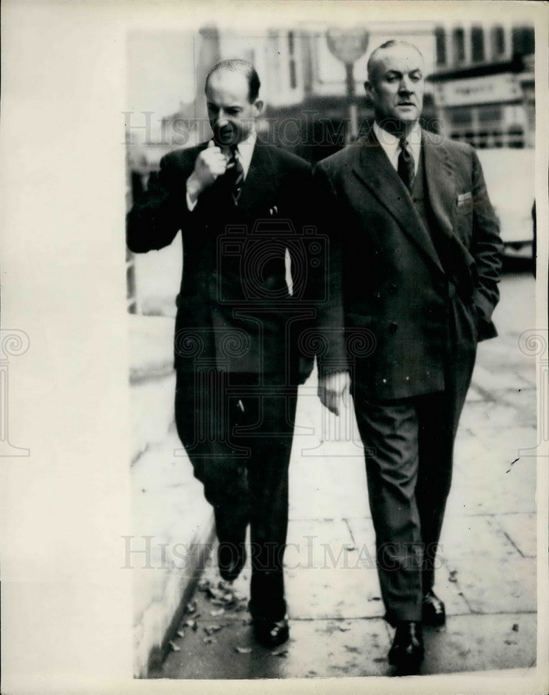1956, Scotland Yard's Herbert Hannarm and asst Det. Sgt. Hewitt - Historic Images