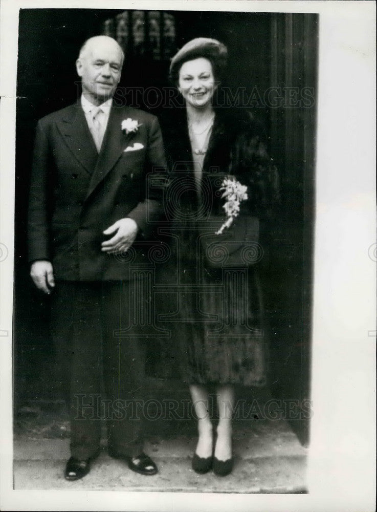 1957 Press Photo Mr. and Mrs. Alfred John Hullett.. - KSB15091-Historic Images