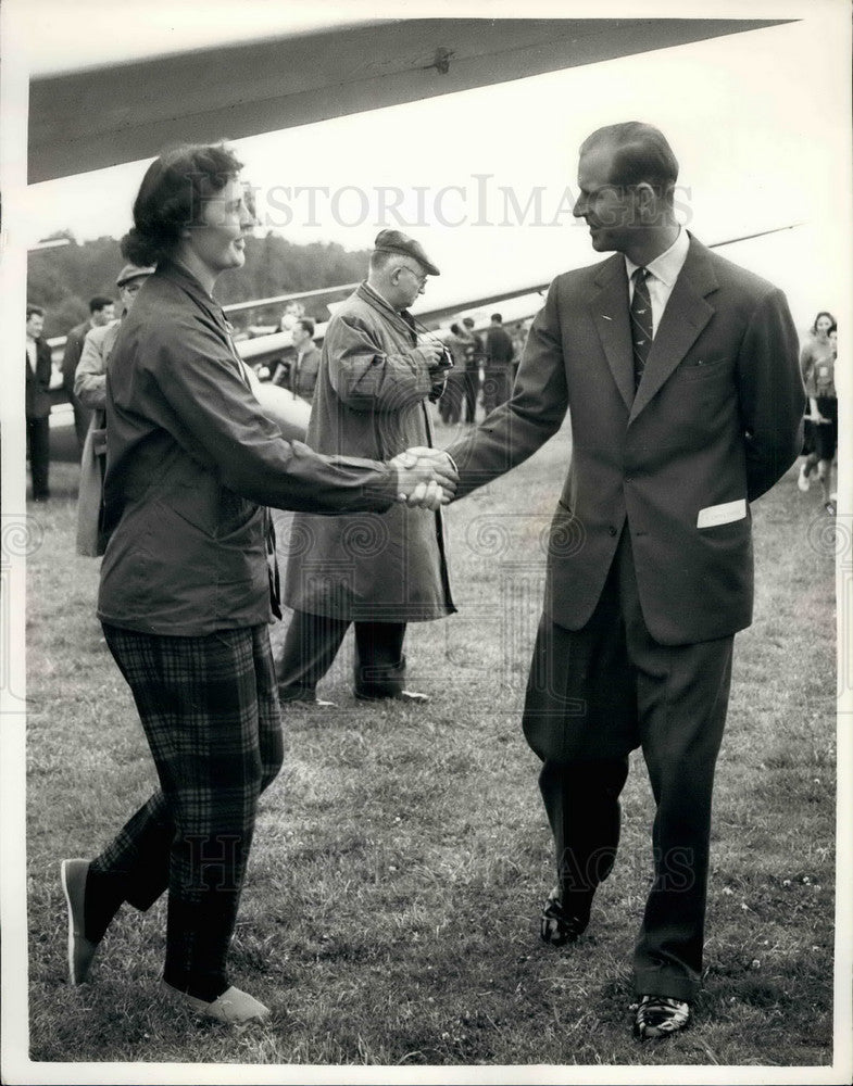 1957 Duke of Edinburgh, National Gliding Championships - Historic Images