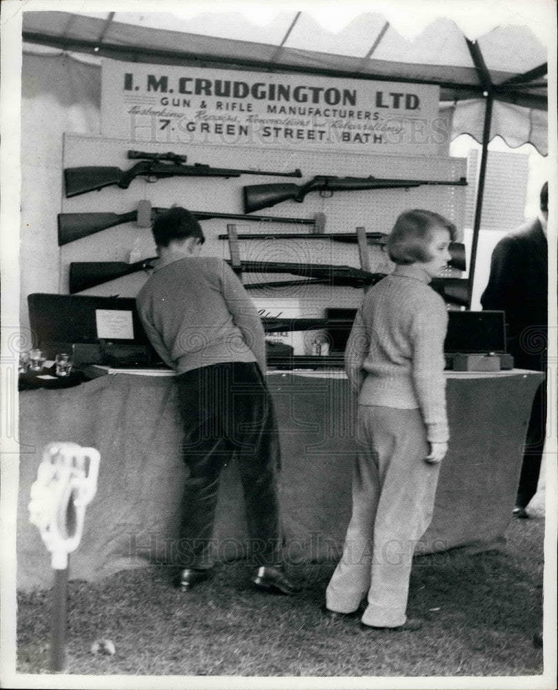 Press Photo Prince Charles &amp; Princess Anne at gun show - KSB15245 - Historic Images