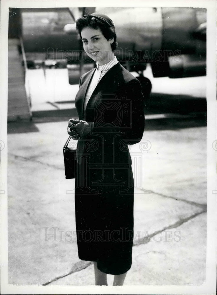 Press Photo air hostess Doris Hermann of Lufthansa Air Service - Historic Images