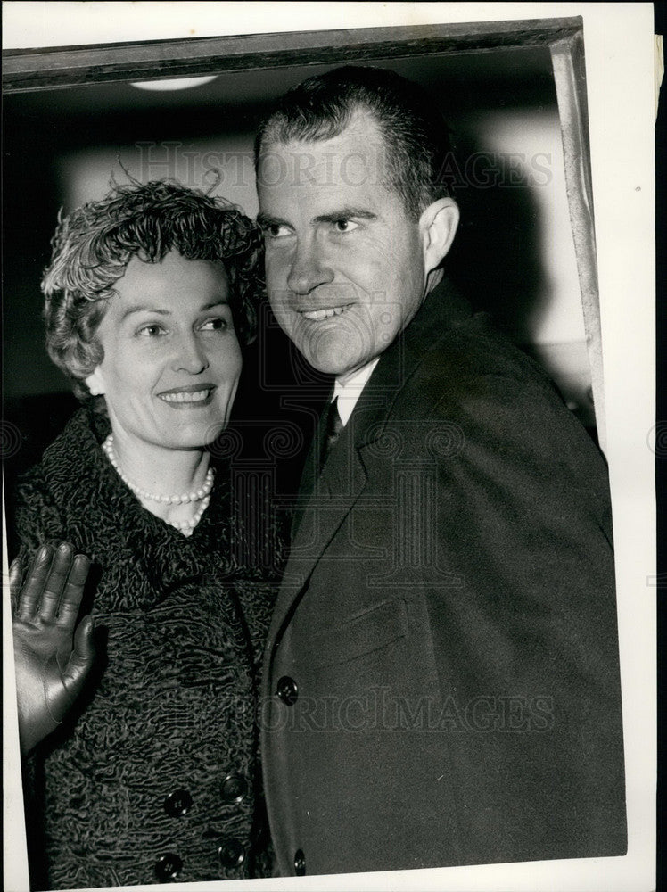 1958 Vice President Nixon & Wife In London - Historic Images