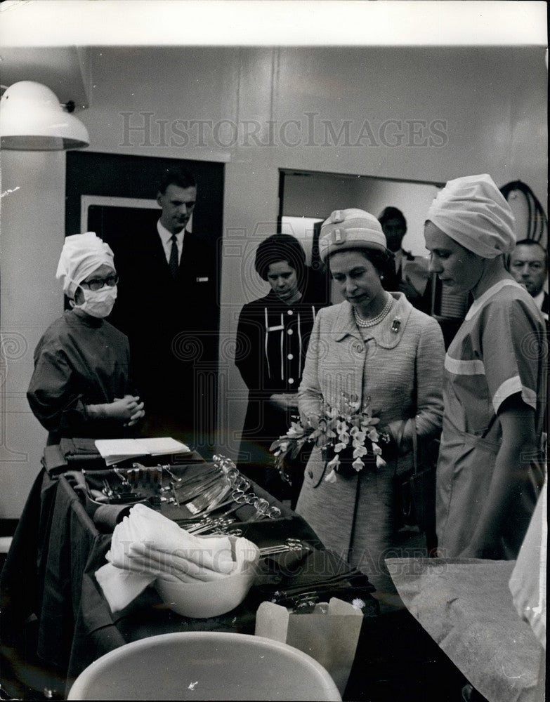 1970, Queen Elizabeth Sister M. Bowie Operating Theater Northwick - Historic Images