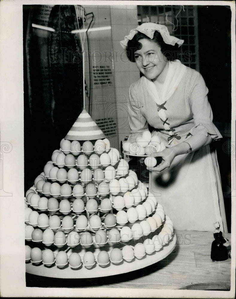 1953 Press Photo Doris Korod Danish Dairymaid Costume Egg Display Exhibition-Historic Images