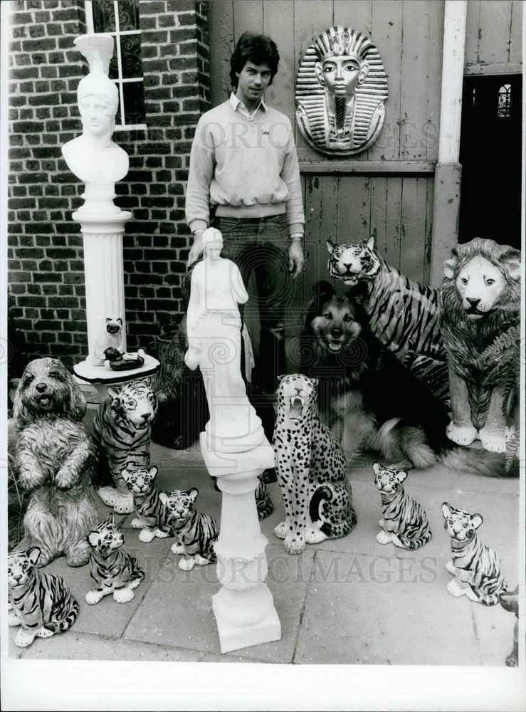 Press Photo Karl-Heinz Spielau and his animal figurines - KSB17669-Historic Images