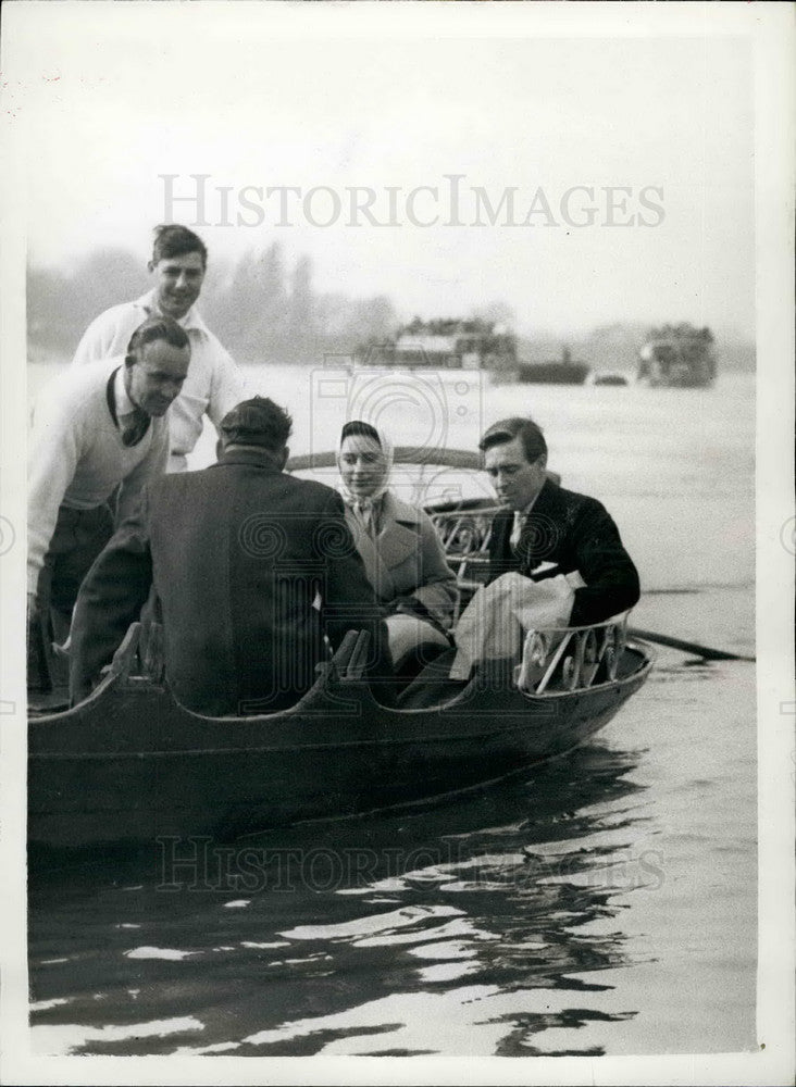 1960 Press Photo Princess Margaret &amp; Anthony Armstrong-Jones go boating - Historic Images