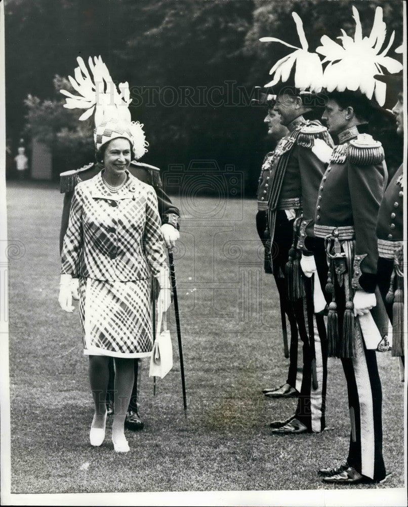 1970 The Queen inspects her bodyguards  - Historic Images