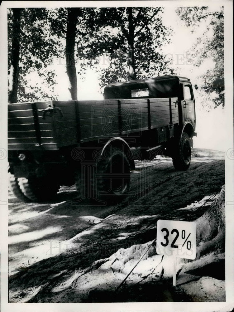 Press Photo A truck at German exhibition site - Historic Images