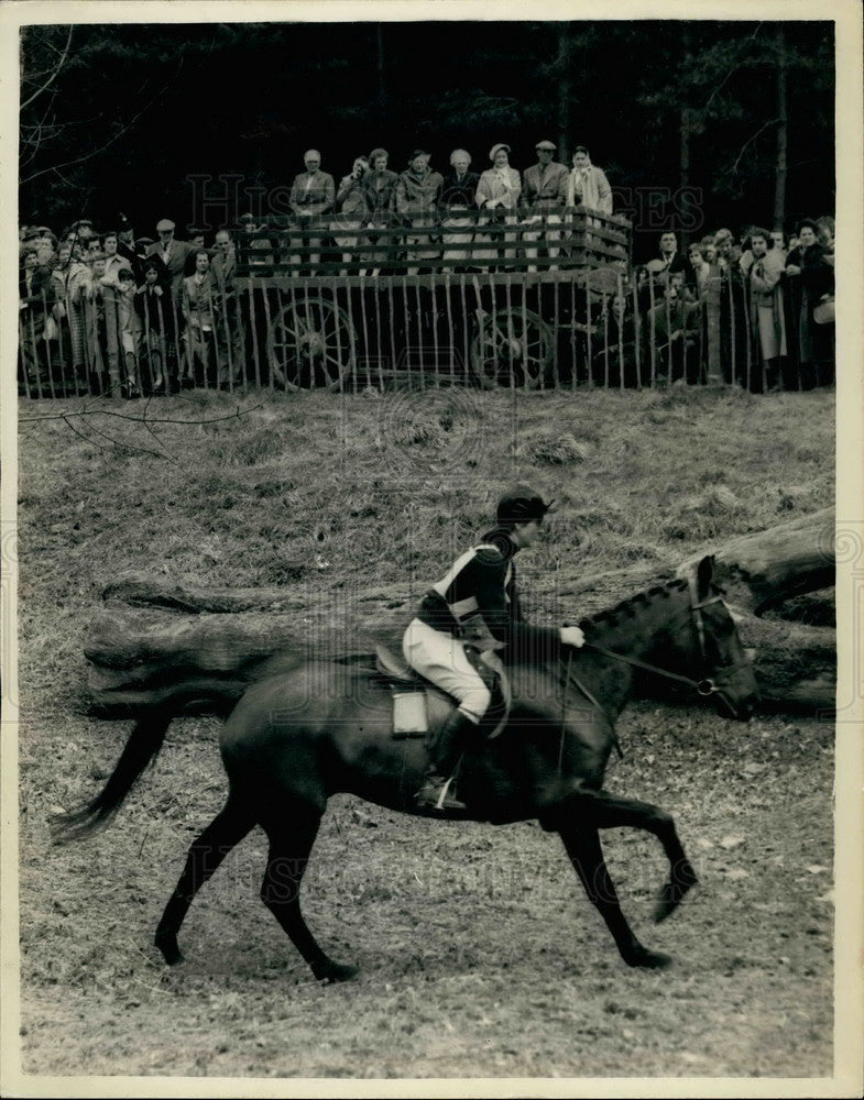 1958 Press Photo Badminton Horse Trials as Royal family looks on - KSB18057-Historic Images