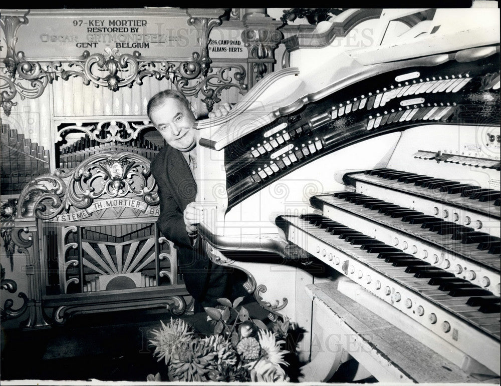  Charles Hart and aEdmonton Wurlitzer organ - Historic Images