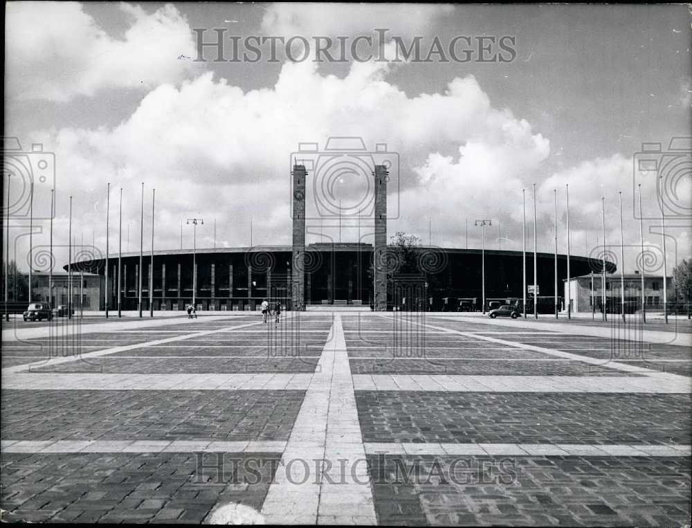 Press Photo Berlin's Olympiastadion, The Olympic Stadium - Historic Images
