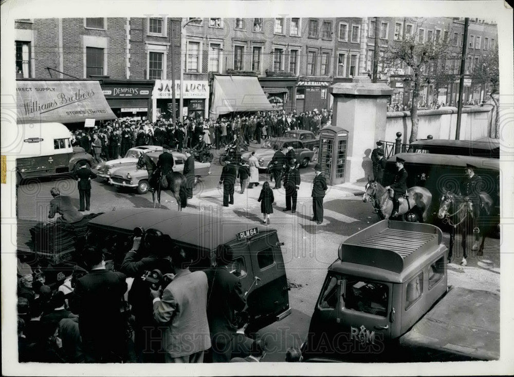 1959, The scene at Pentonville Prison ,where Ronald Marwood executed - Historic Images