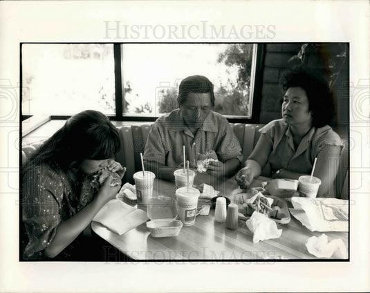 1984 Press Photo Laotian refugees for resettlement in USA - KSB19563 - Historic Images