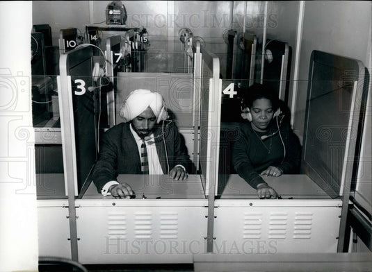 1966 Press Photo O.P. Singh E.W. Williamson Language Library West London College - Historic Images