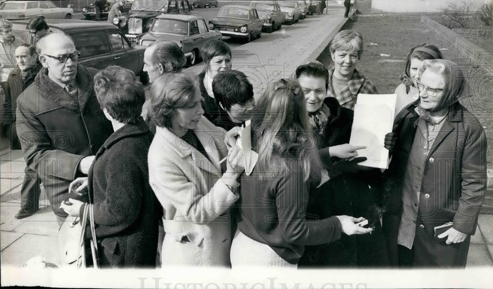 1970 Press Photo Isle of dogs faces counter-revolution - Historic Images