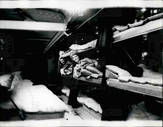 1965 "Hotel On Wheels for tourists - Historic Images