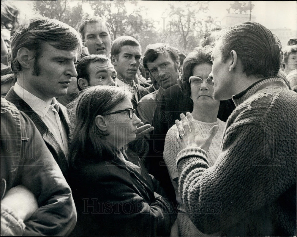 1969, Hippy-Squatter During Argument With Public Outside Mansion - Historic Images