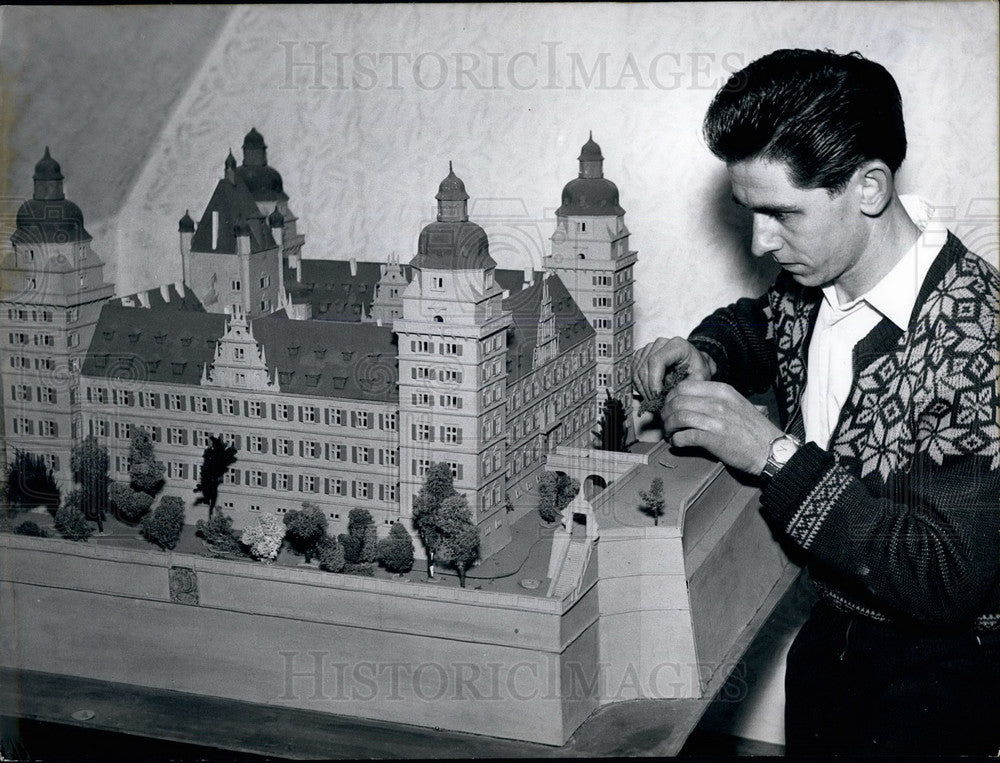 Press Photo Man With Model of Vatican City Church Rome Italy - KSB20307 - Historic Images