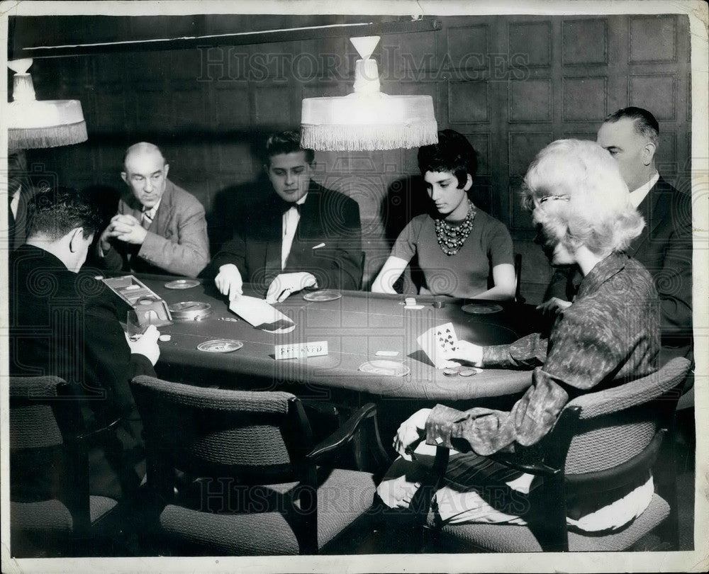 1961 Press Photo Croupiers and patrons of London west end nite life - KSB20491 - Historic Images