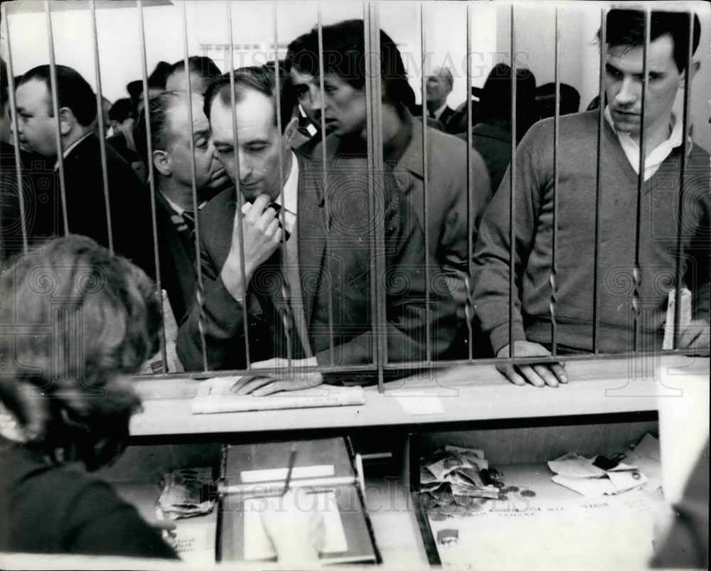 1961 First legal betting shops in London - Historic Images