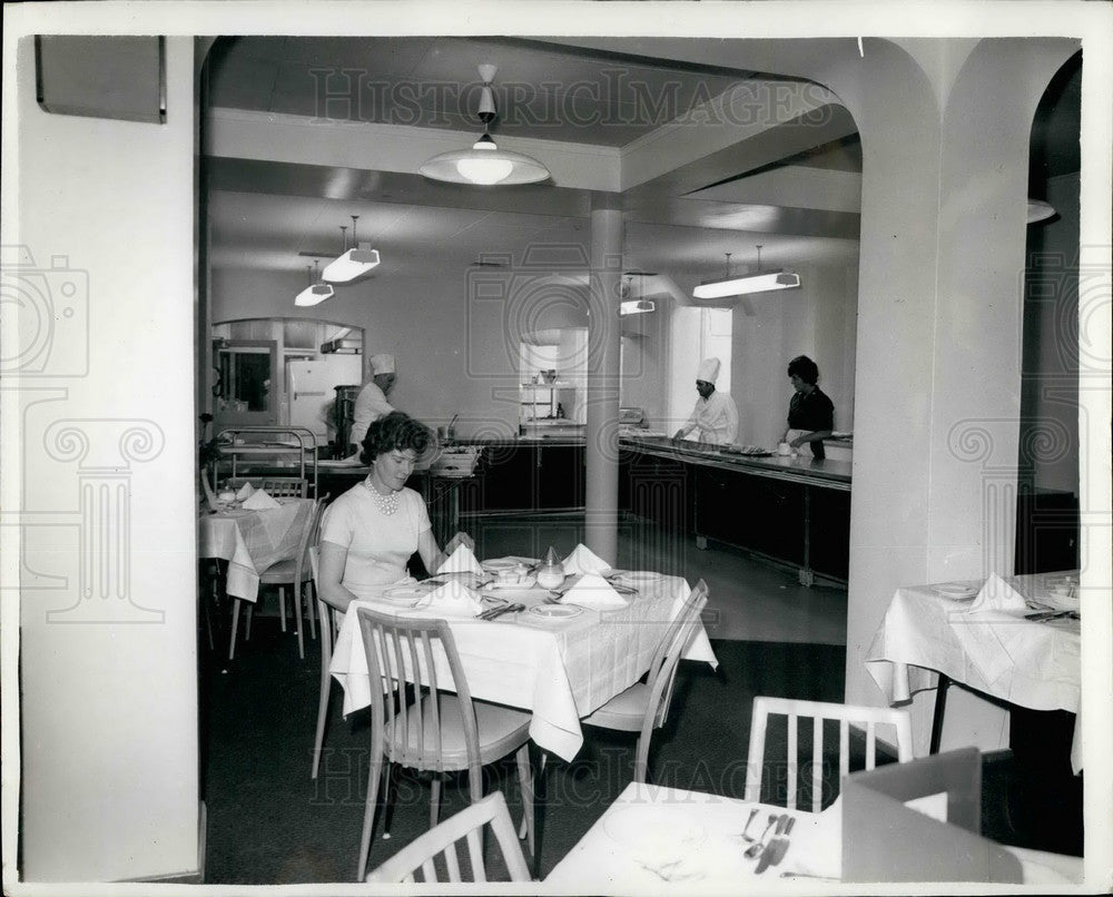 1961 Press Photo Mount Pleasant Hotel,London&#39;s newest hotel - KSB20565-Historic Images