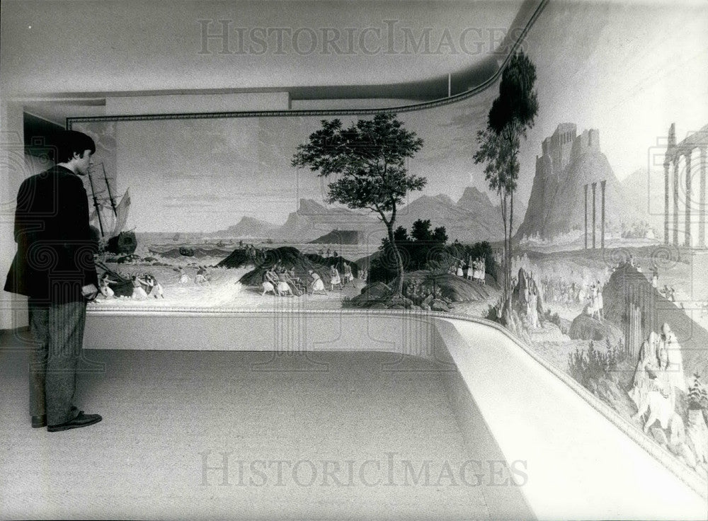 1984, Wallpaper and Tapestry Museum in France - KSB20633 - Historic Images