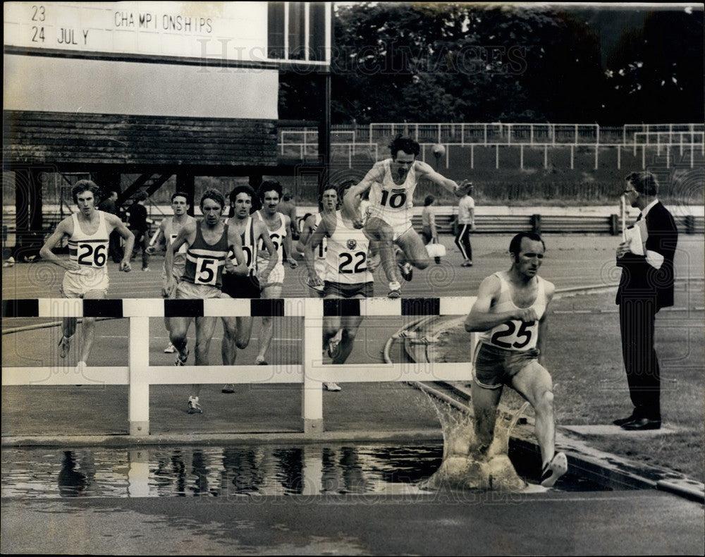 1971 Press Photo The Steeplechase: London at Reading Athletic Club - KSB21293 - Historic Images