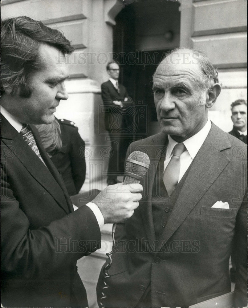 1972 Press Photo Israel Ambassador ,Michael Comay and correspondent - KSB21491-Historic Images