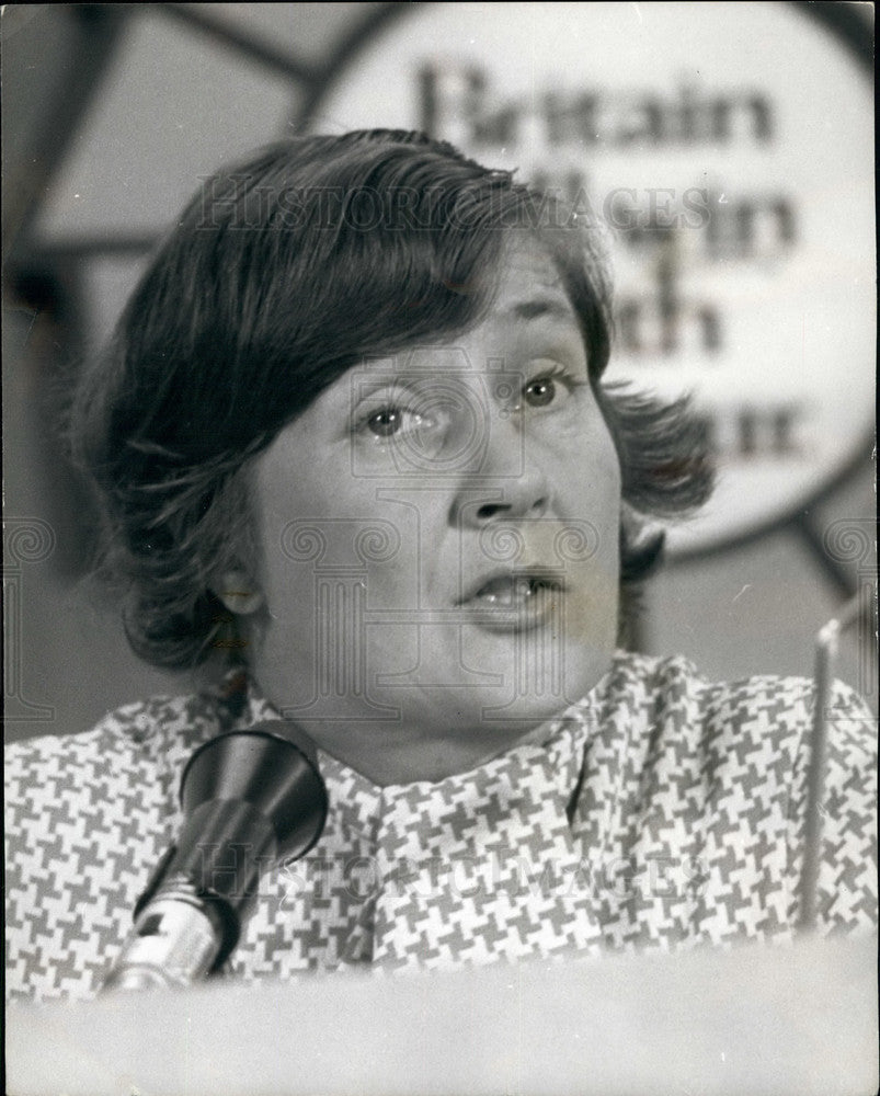 1974 Shirley Williams, Prices Secretary - Historic Images